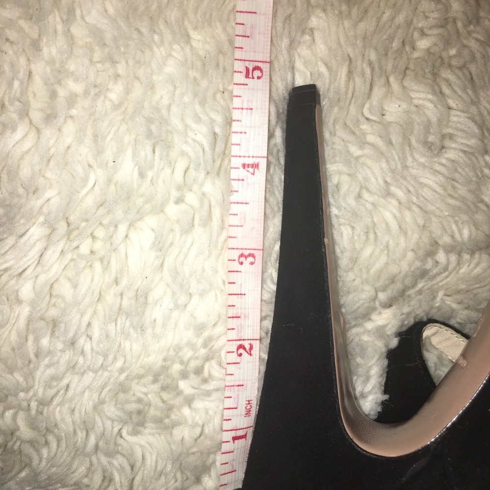 Authentic 👠 PRADA 👠 suede heels - Picture 6 of 6